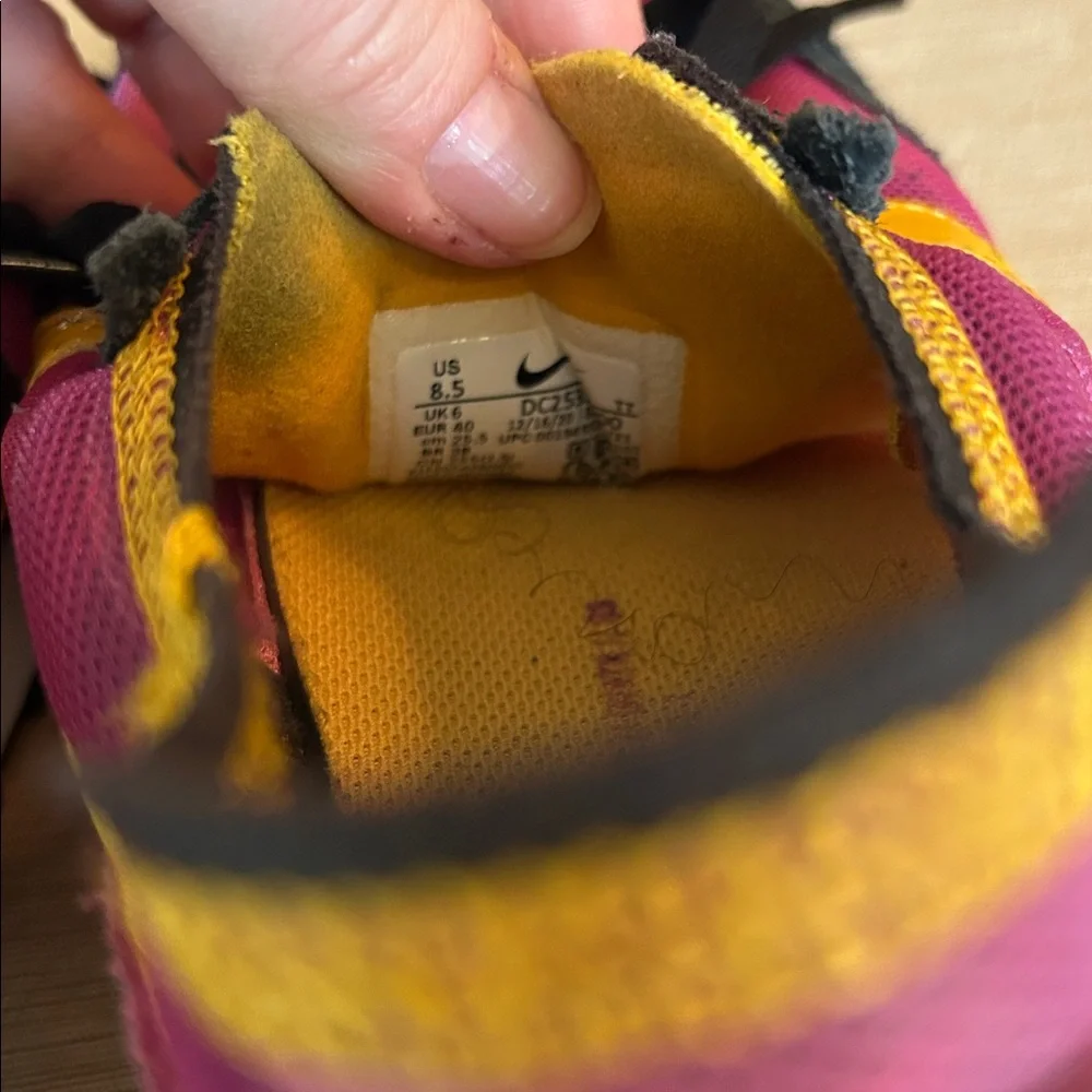 Nike Waffle One Pink‎ Orange Womens 8.5